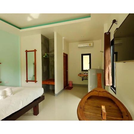 Baan Reenaa Lanta Ko Lanta Екстериор снимка
