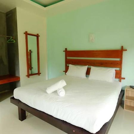 Baan Reenaa Lanta Ko Lanta Екстериор снимка