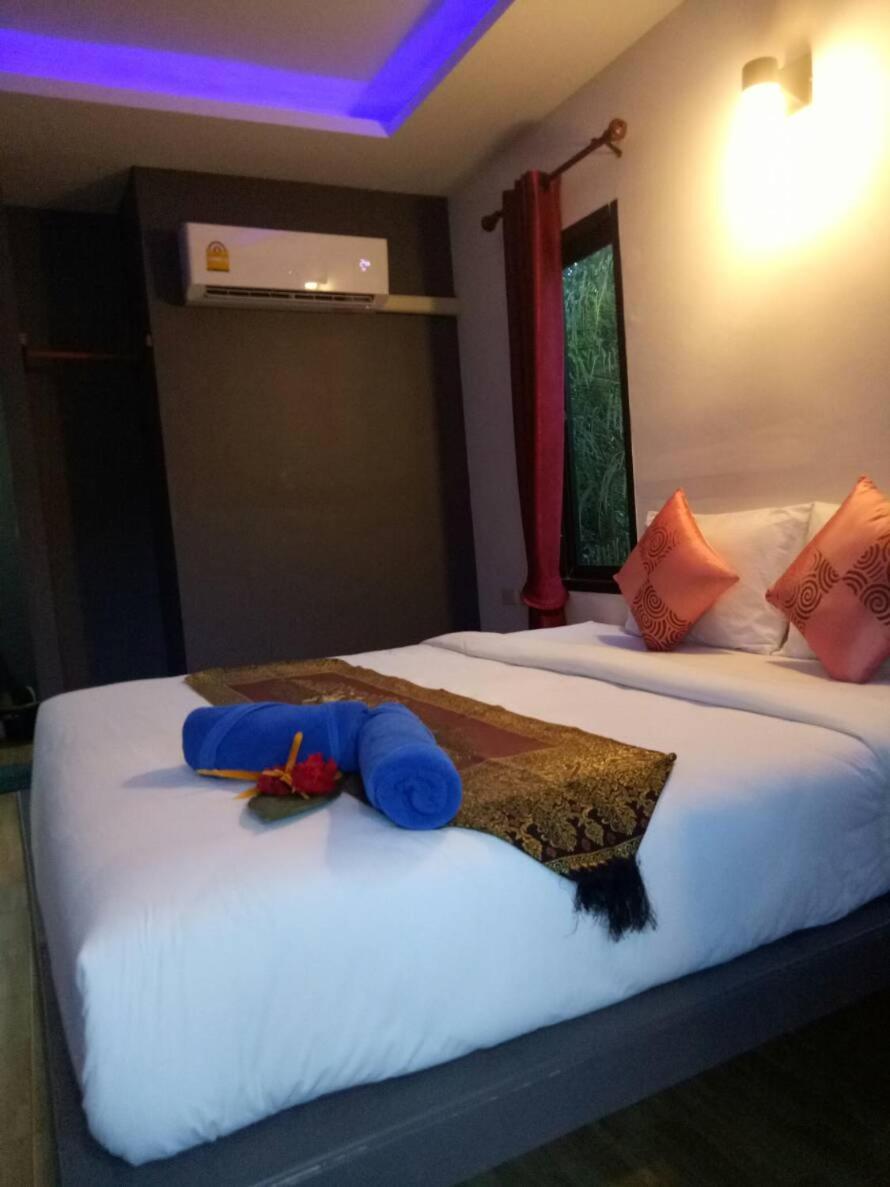 Baan Reenaa Lanta Ko Lanta Екстериор снимка